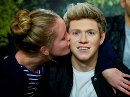 Pose with One Direction at Madame Tussauds London